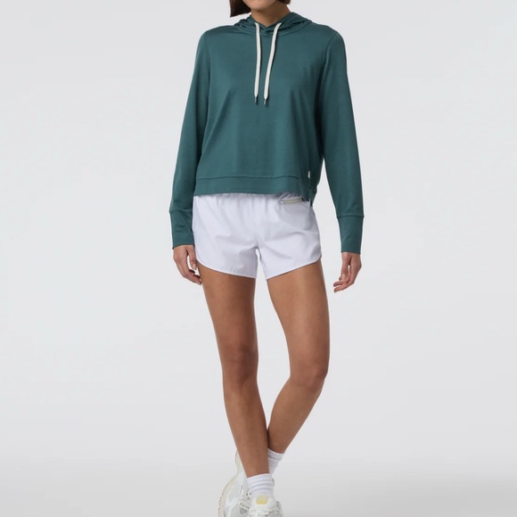 Vuori Halo Essential Green Hoodie - Picture 4 of 12